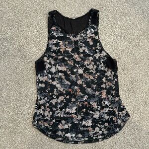 Lululemon tank top
